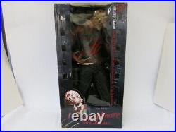 A Nightmare on Elm Street Freddy Krueger Movie Maniacs SPAWN. COM Mcfarlane Toys