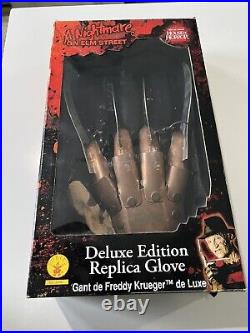 A Nightmare on Elm Street Replica Glove Freddy Krueger Deluxe Edition