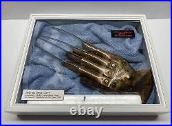 Heather Langenkamp BATH TUB SCENE Autographed Elm Street Freddy Krueger Glove