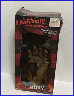 NECA Nightmare on Elm Street Freddy Krueger Replica Dream Warriors Glove