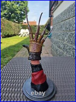 Nightmare On Elm Street Freddy Krueger Hand Painted Glove 36cm