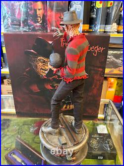 Nightmare on Elm Street Freddy Krueger Premium Size 14 Scale Statue Sideshow