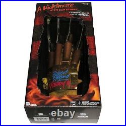 Robert Englund Signed Official's Nightmare Glove A Nightmare on Elm Street