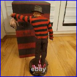 Sideshow FREDDY KRUEGER 1/4 statue Premium Format Nightmare Elm Street Doll