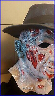Trick or Treat Studios Nightmare on Elm Street 1984 Deluxe FREDDY MASK WITH HAT